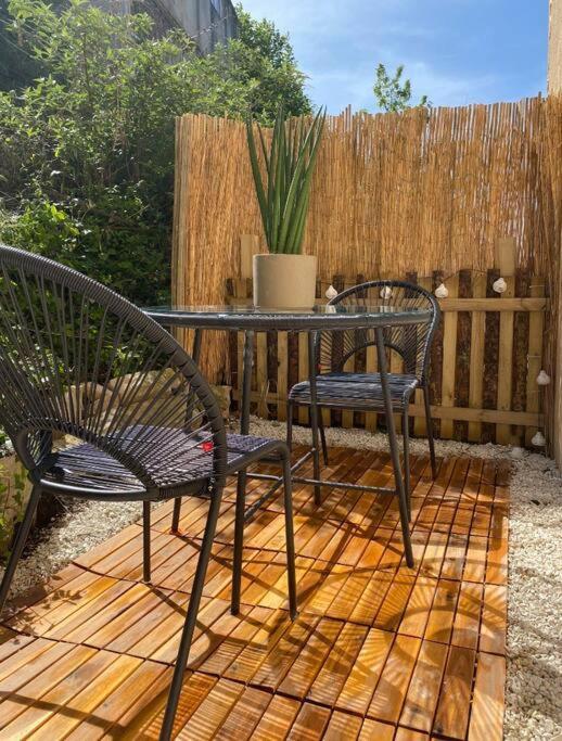 Appartement Avec Terrasse Quimper Exterior foto